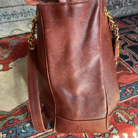 Vintage Chanel Chain Handle Caviar Brown Logo Bag Tote - Picture 15 of 16